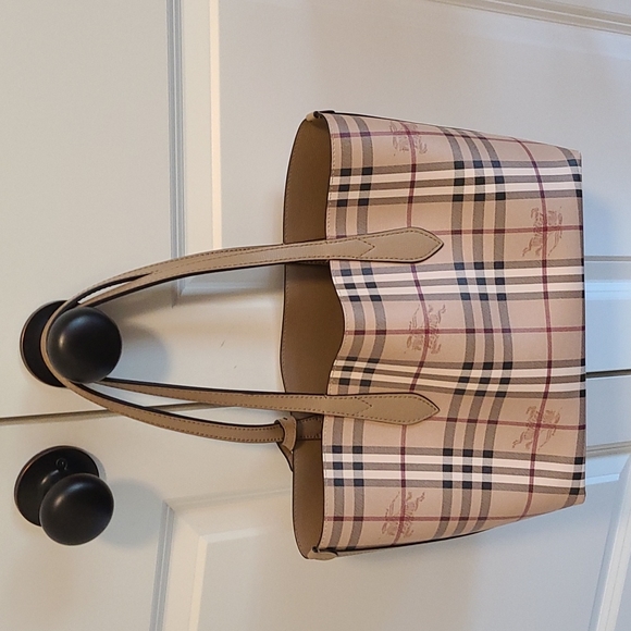 Burberry Haymarket colors check leather Mid camel reverse tote - Picture 2 of 16